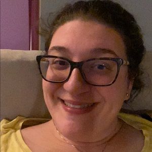 Meet your Posher, Elizabeth